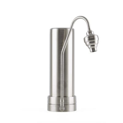 AquaAvanti Mercuro von Prime Inventions, Edelstahl Auftischwasserfilter mit Aquawhirler Verwirbler am Auslauf Seitenansicht