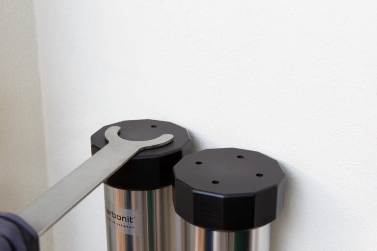 Carbonit QUADRO Gehäuse schließen